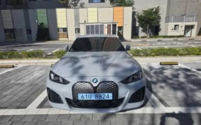 스타렉스벤 중고차 i4 eDrive 40 매물 사진 3 - 2026/06 13,306km