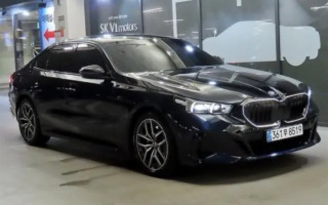 스타렉스벤 중고차 5시리즈 (G60) 520i 매물 사진 8 - 2026/02 10,326km