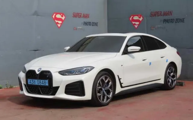 스타렉스벤 중고차 i4 eDrive 40 매물 사진 20 - 2023/02 99,600km