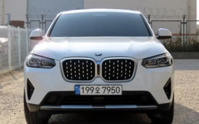 스타렉스벤 중고차 X4 (G02) xDrive 20i xLine 매물 사진 17 - 2023/02 31,720km